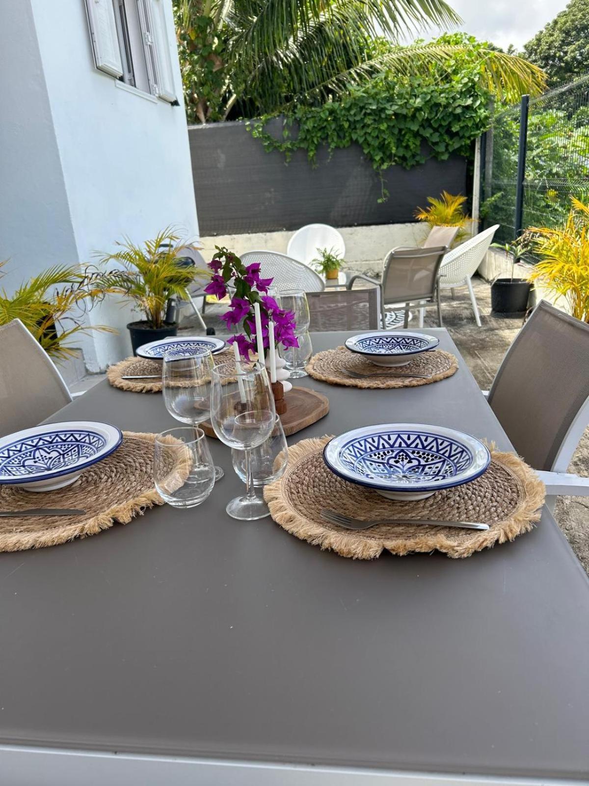 Maison La Cafeiere Saint-Claude Ngoại thất bức ảnh
